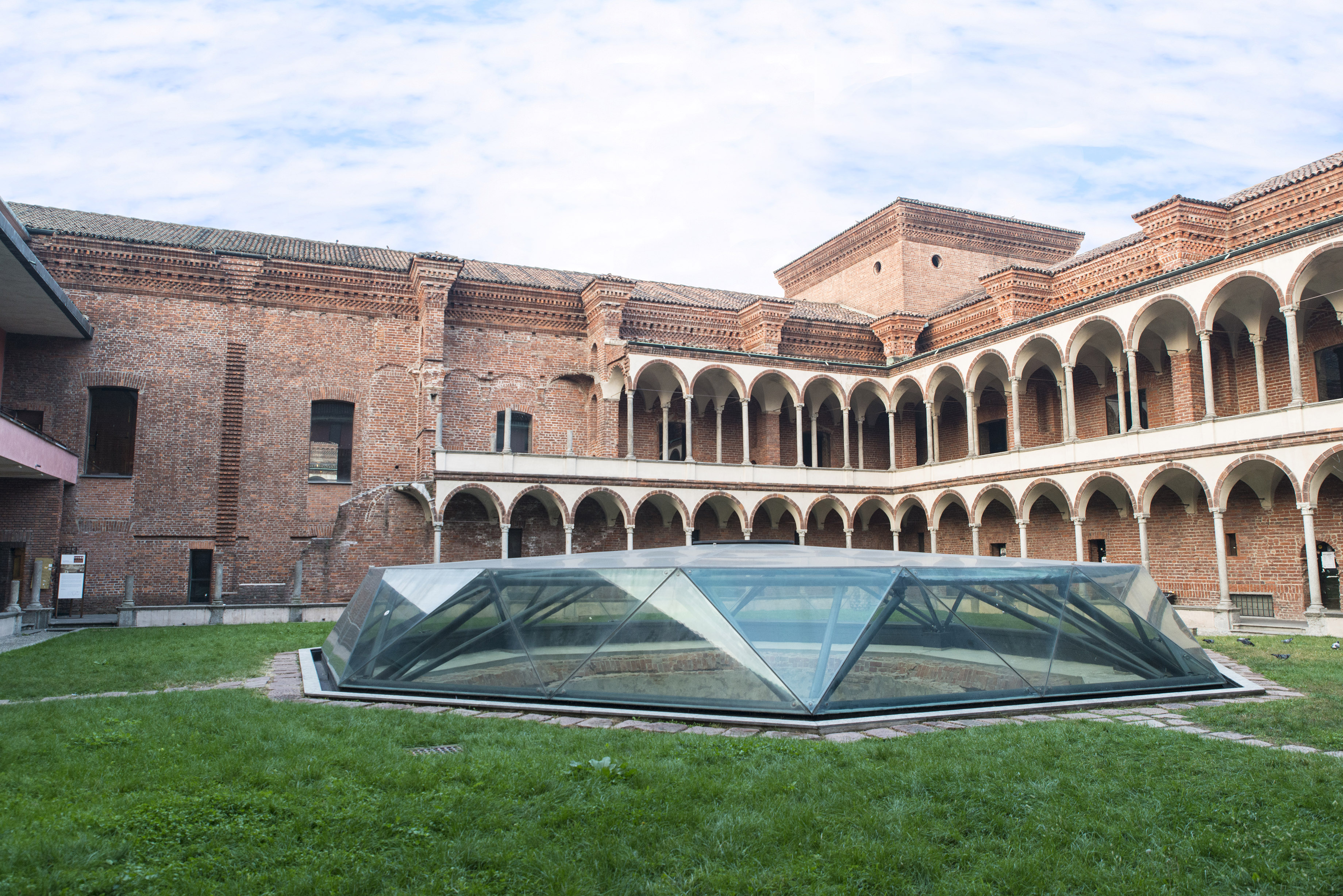 Libri e archivi in un’antica Ghiacciaia